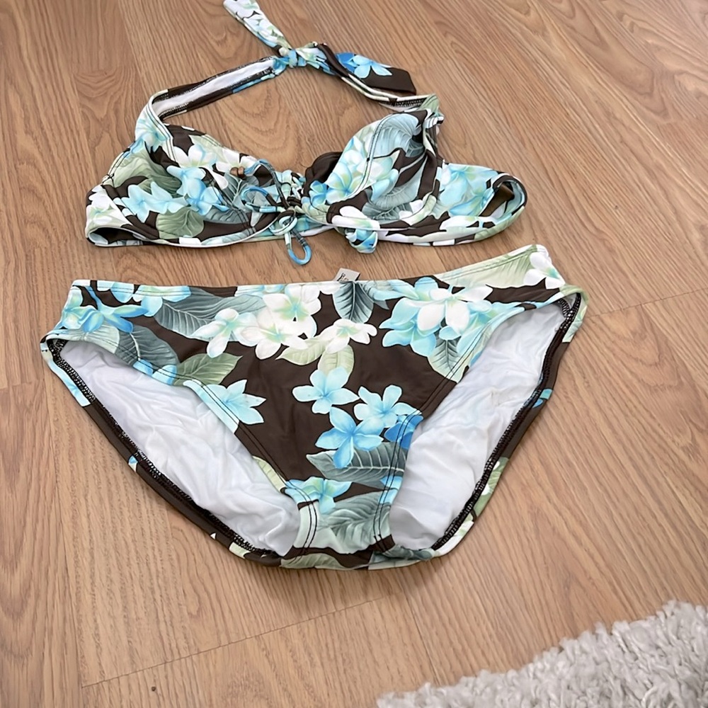 Tommy Bahama bikini set